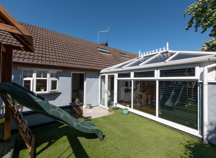 25 Lynn Avenue, Dromore, BT25 1PZ