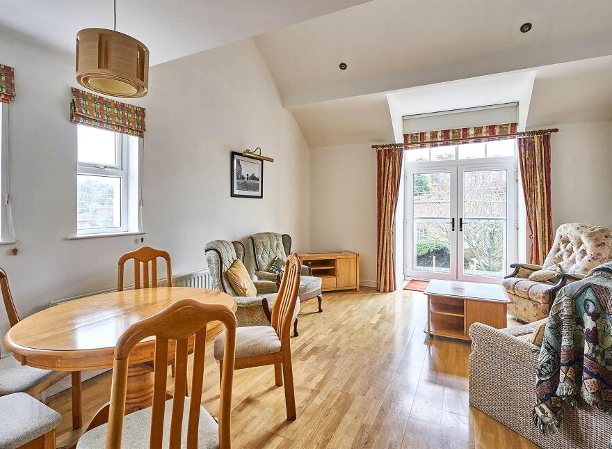 Apt9, Priory Manor, Holywood, BT18 0LD