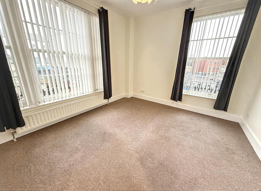 28 Lisburn Square, Lisburn, BT28 1TS
