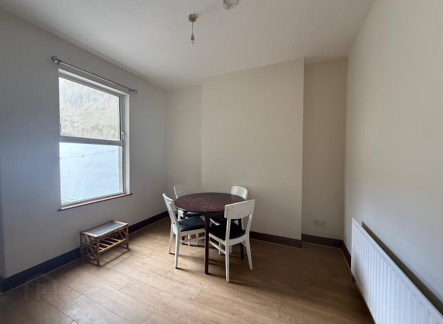 35 Deramore Avenue, Belfast, BT7 3ER
