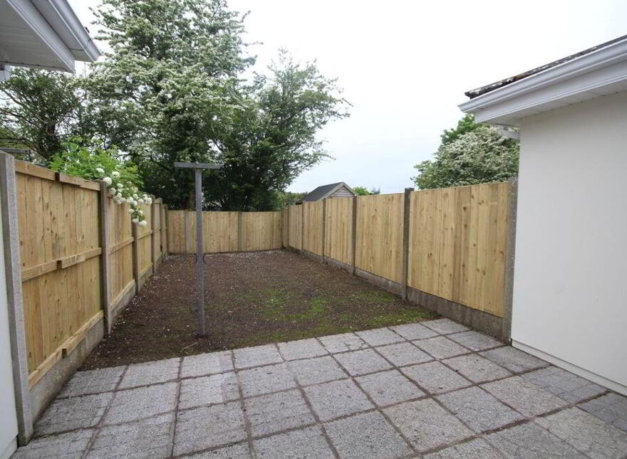 16 Rosewood Green, Bandon, P72D302