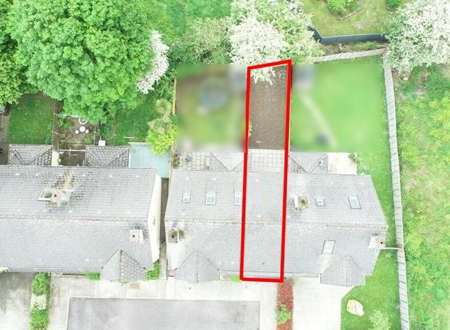 16 Rosewood Green, Bandon, P72D302