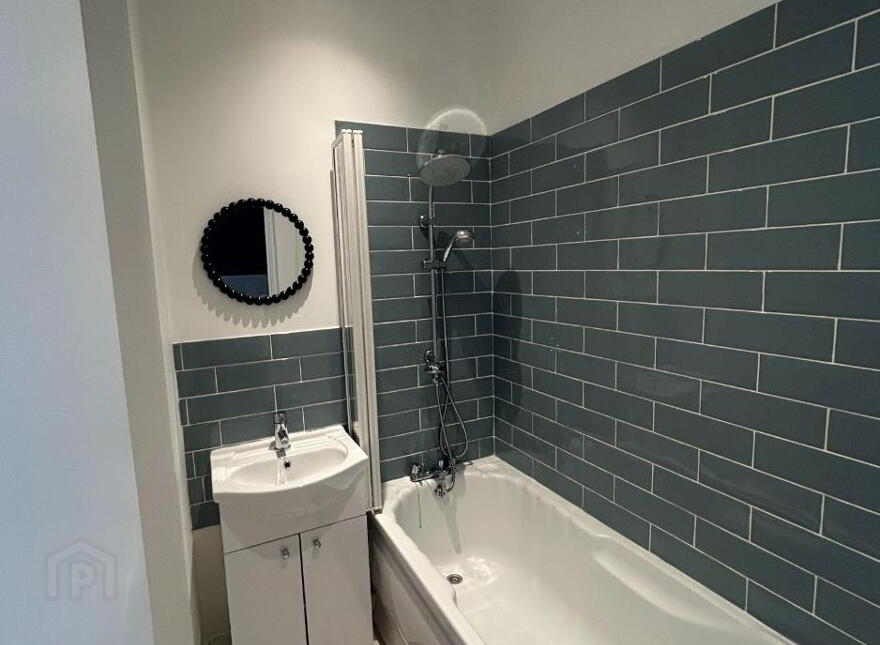 Unit 2, 5 West Street, Newtownards, BT23 4EN