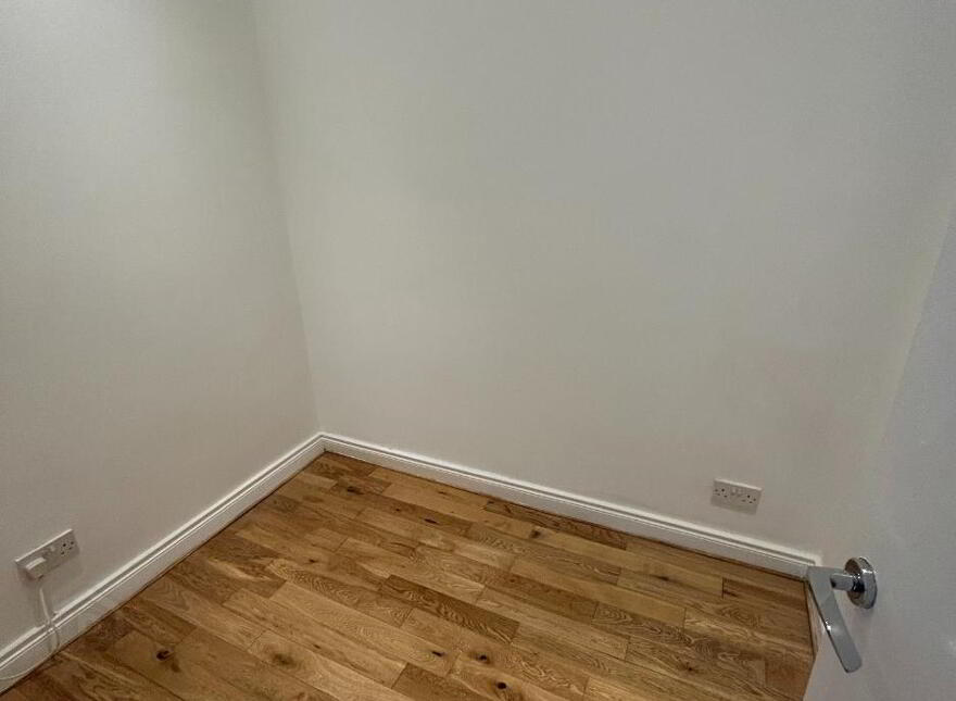 Unit 2, 5 West Street, Newtownards, BT23 4EN