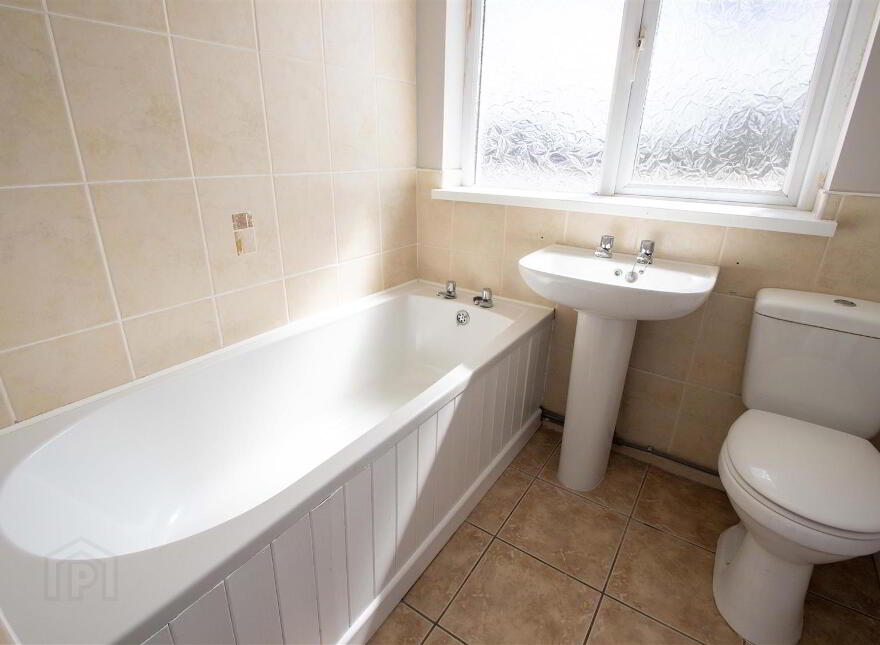 Apt 12, Trench Park, Finaghy Road North, Belfast, BT11 9FG