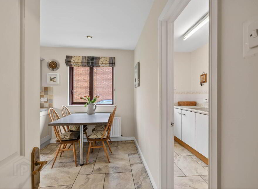 2 Knightsbridge Manor, Stranmillis, Belfast, BT9 5ET