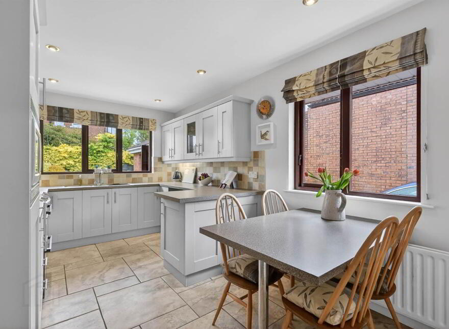 2 Knightsbridge Manor, Stranmillis, Belfast, BT9 5ET