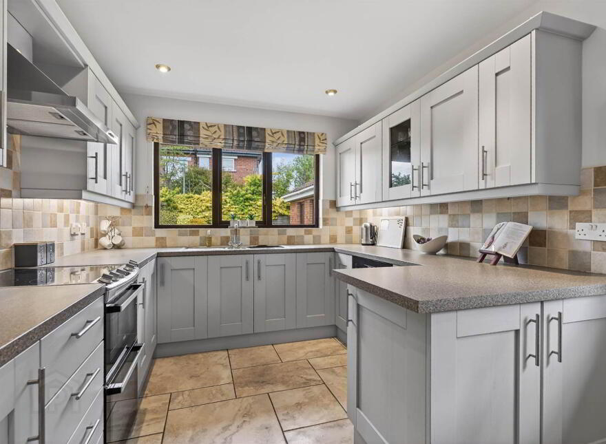 2 Knightsbridge Manor, Stranmillis, Belfast, BT9 5ET