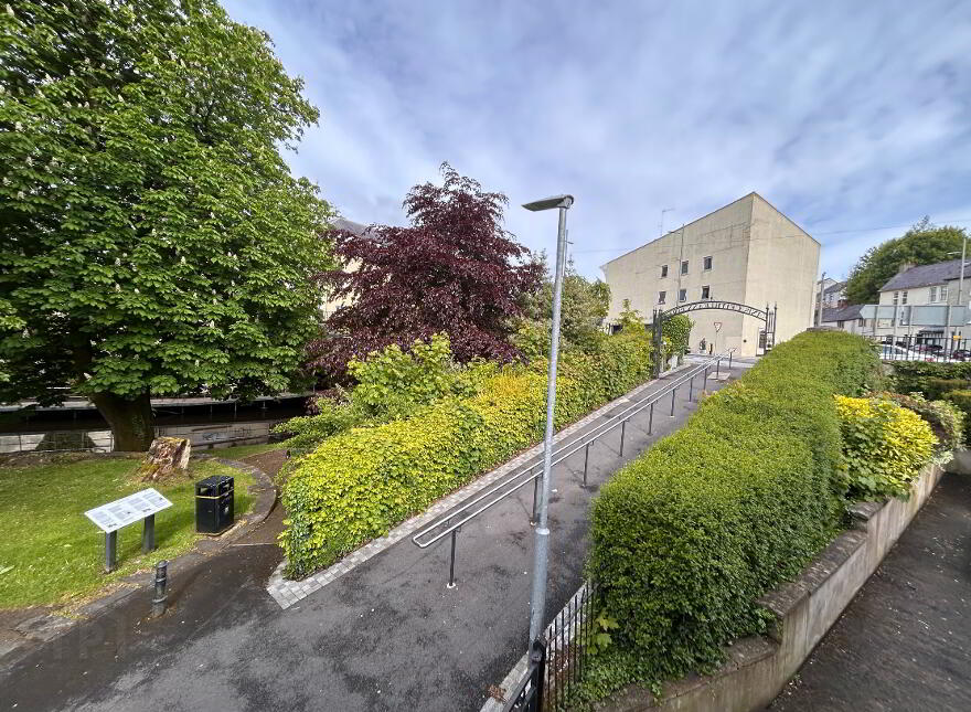 2B New Street, Enniskillen, BT74 6AH