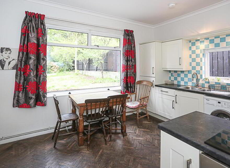 31 Croft Road, Holywood, BT18 0PR