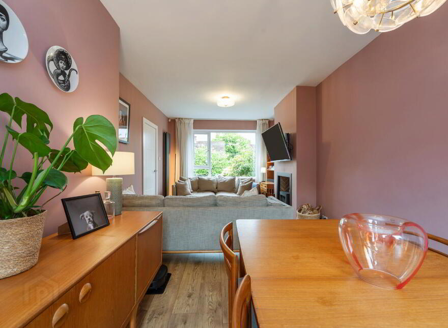 60 Roddens Crescent, Belfast, BT5 7JP