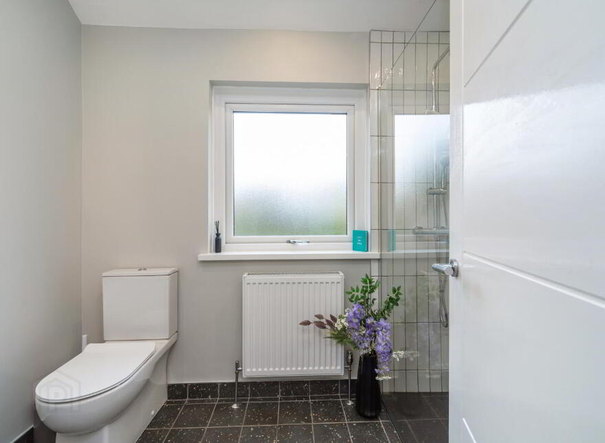 60 Roddens Crescent, Belfast, BT5 7JP