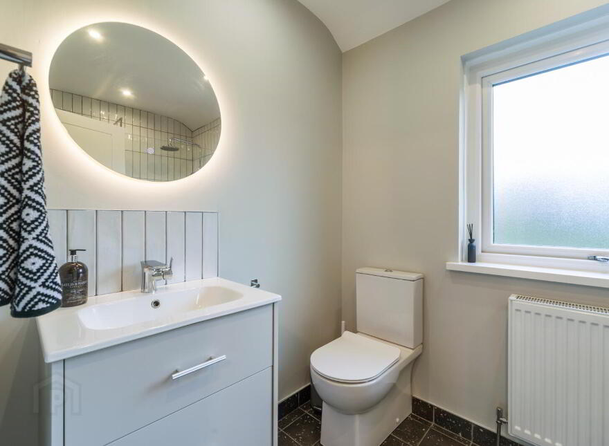 60 Roddens Crescent, Belfast, BT5 7JP