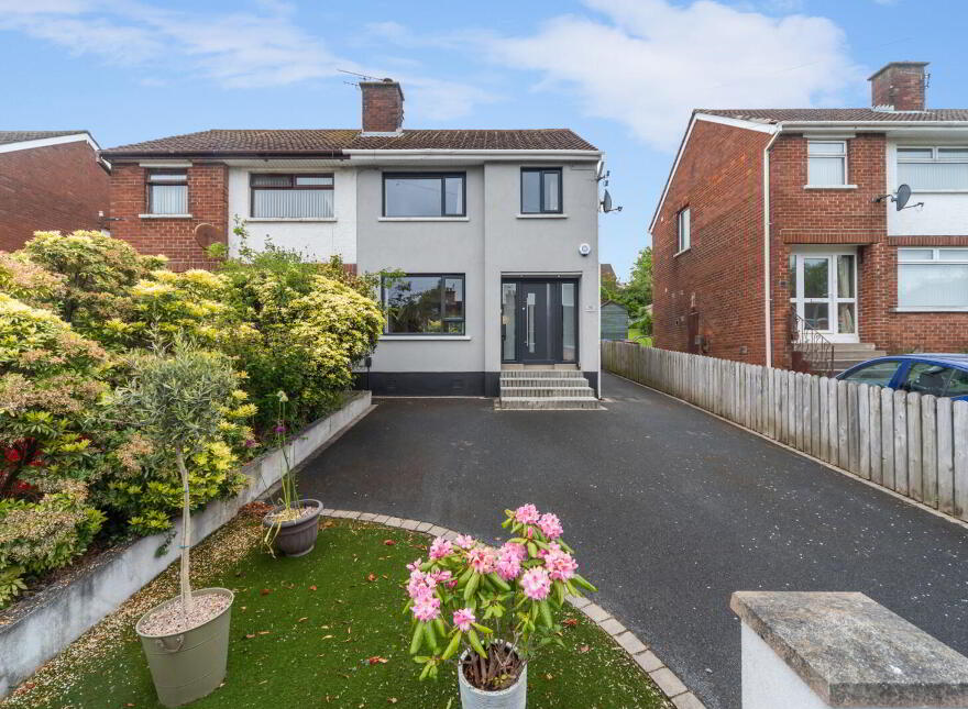 60 Roddens Crescent, Belfast, BT5 7JP