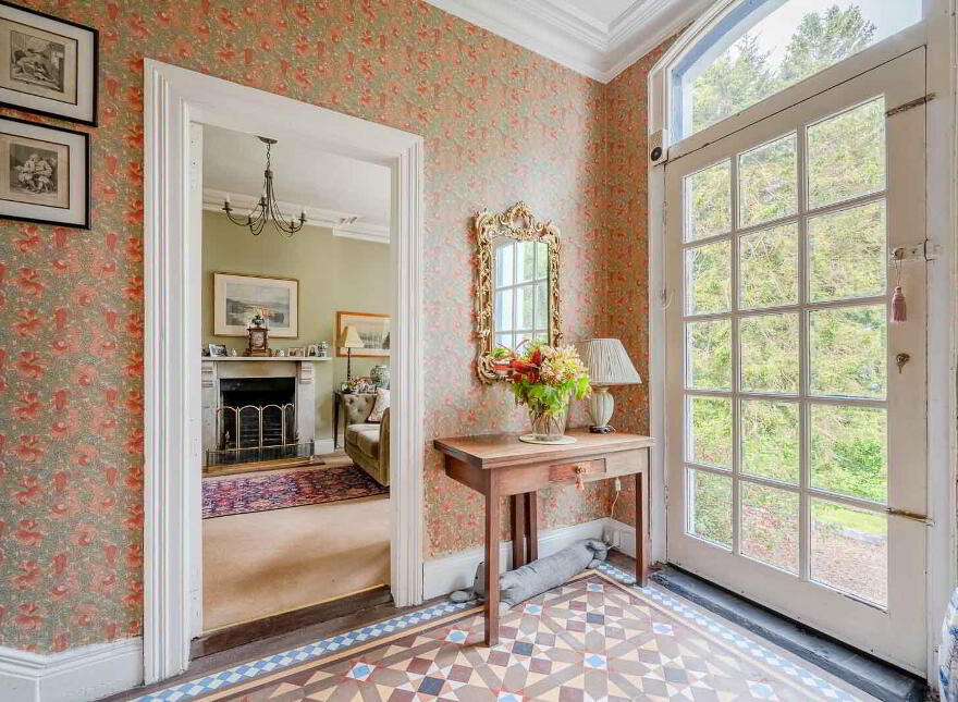 Loughview House, 26 Ballygrainey Road, Holywood, BT18 0HE