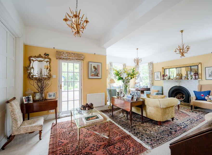 Loughview House, 26 Ballygrainey Road, Holywood, BT18 0HE