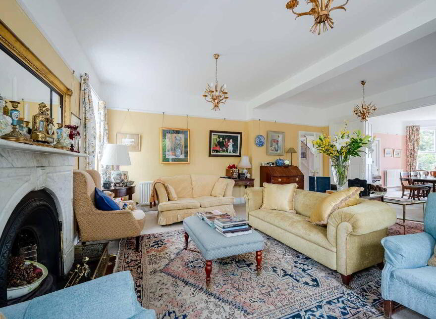 Loughview House, 26 Ballygrainey Road, Holywood, BT18 0HE