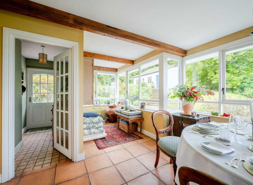 Loughview House, 26 Ballygrainey Road, Holywood, BT18 0HE
