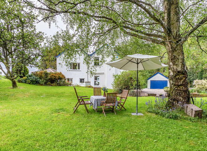 Loughview House, 26 Ballygrainey Road, Holywood, BT18 0HE