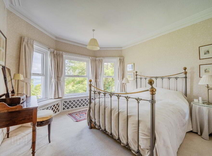 Loughview House, 26 Ballygrainey Road, Holywood, BT18 0HE