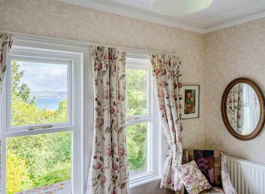 Loughview House, 26 Ballygrainey Road, Holywood, BT18 0HE