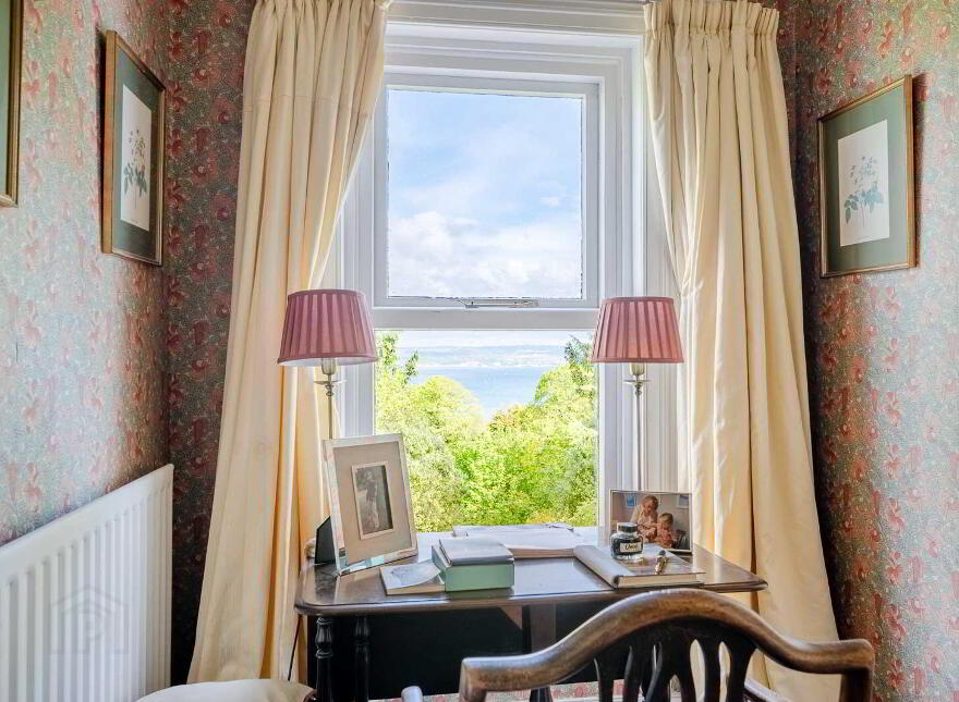 Loughview House, 26 Ballygrainey Road, Holywood, BT18 0HE