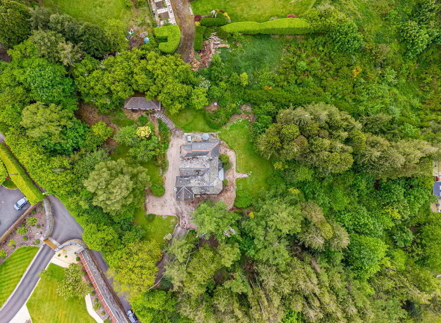 Loughview House, 26 Ballygrainey Road, Holywood, BT18 0HE