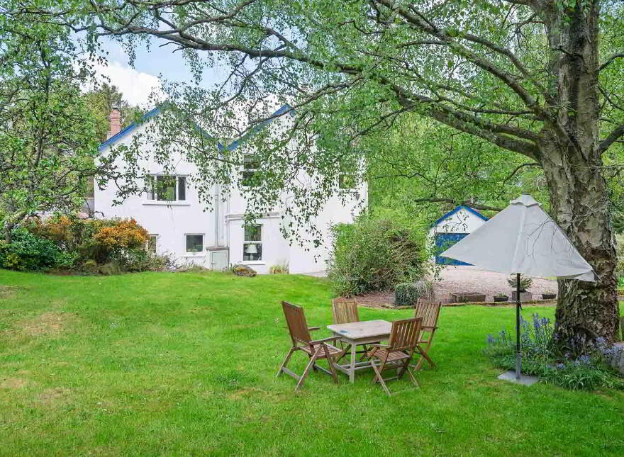 Loughview House, 26 Ballygrainey Road, Holywood, BT18 0HE
