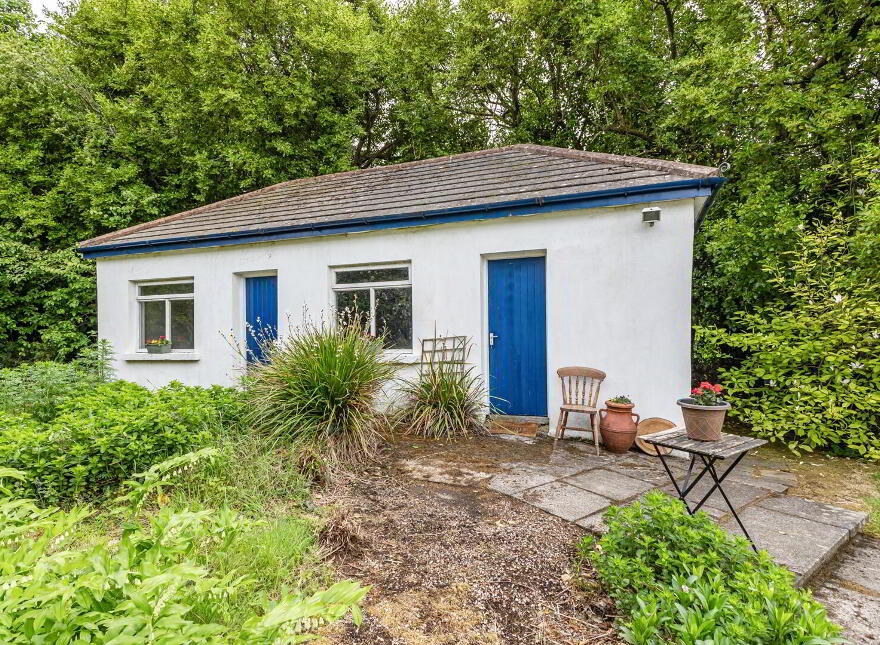 Loughview House, 26 Ballygrainey Road, Holywood, BT18 0HE