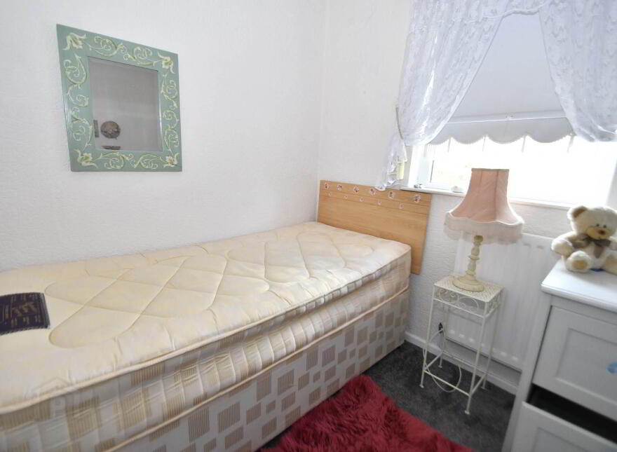42 Glasvey Drive, Dunmurry, Belfast, BT17 0ED