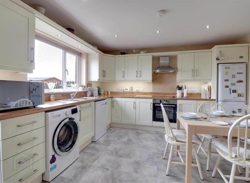 4 Ringbuoy Mews, Cloughey, Newtownards, BT22 1RZ