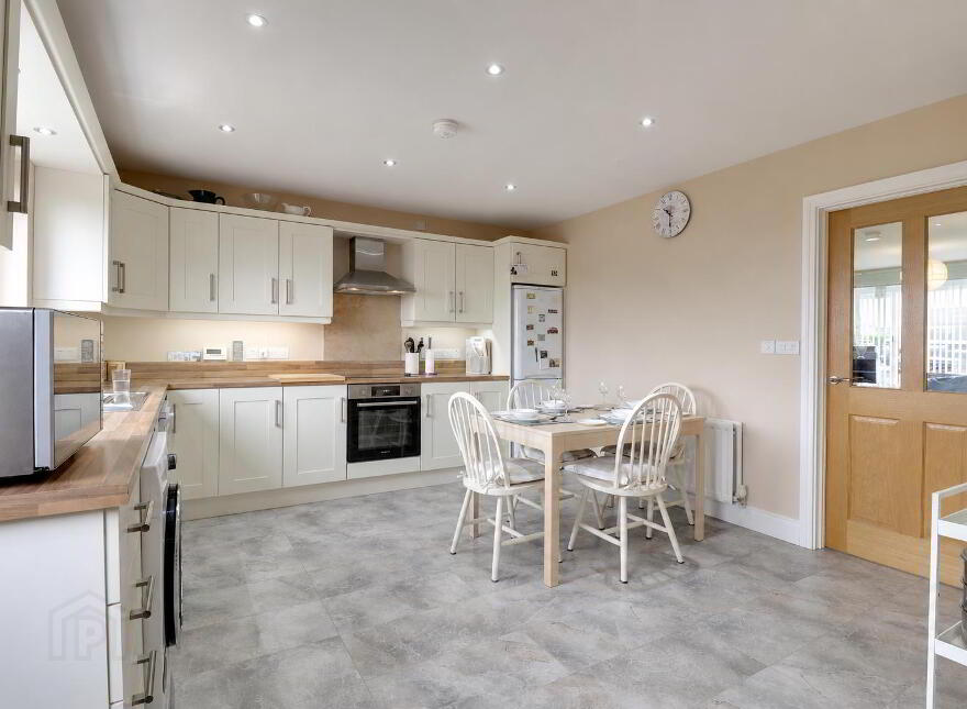 4 Ringbuoy Mews, Cloughey, Newtownards, BT22 1RZ
