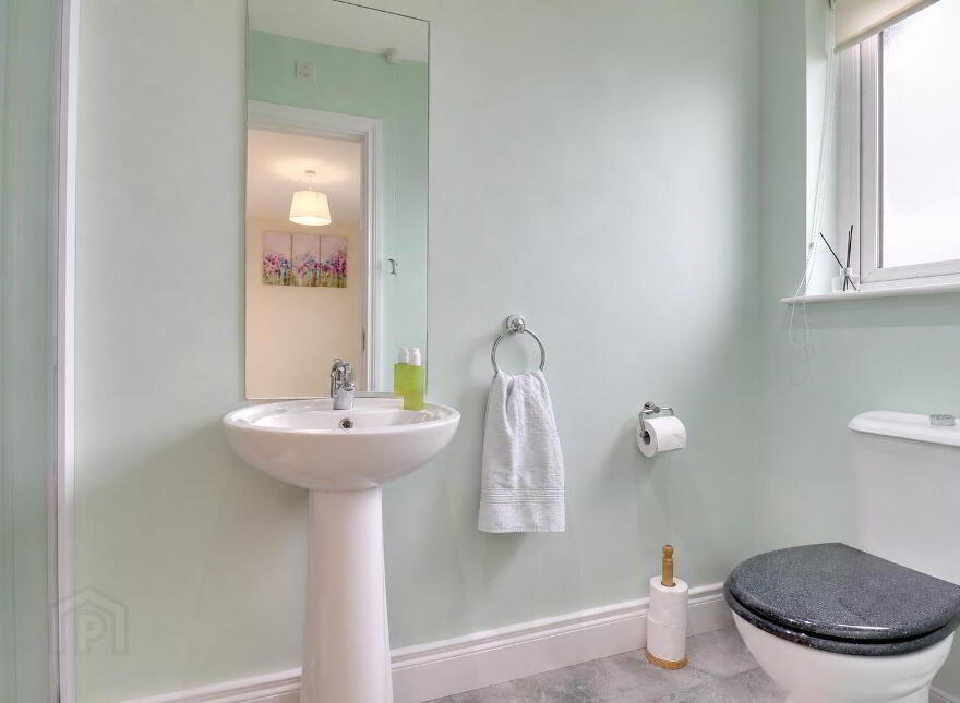 4 Ringbuoy Mews, Cloughey, Newtownards, BT22 1RZ