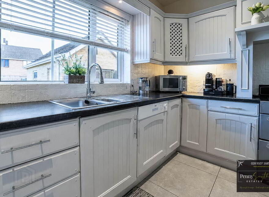 6 Ardvanagh Avenue, Conlig, Newtownards, BT23 7XE