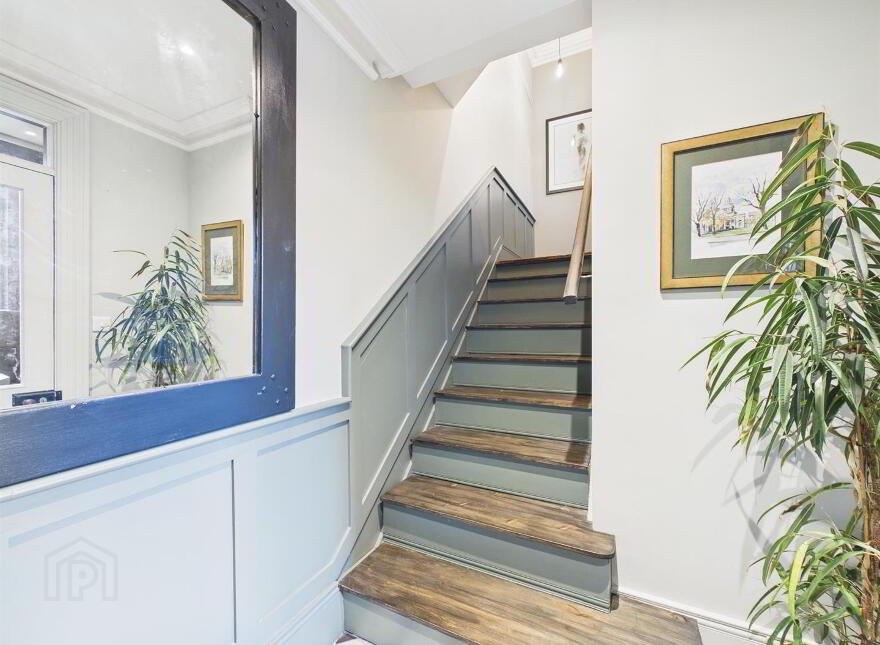 Apt 8 'L'Academie', 14 College Gardens, Belfast, BT9 6BQ