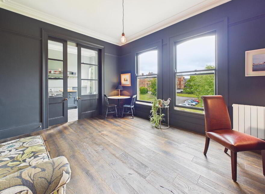 Apt 8 'L'Academie', 14 College Gardens, Belfast, BT9 6BQ