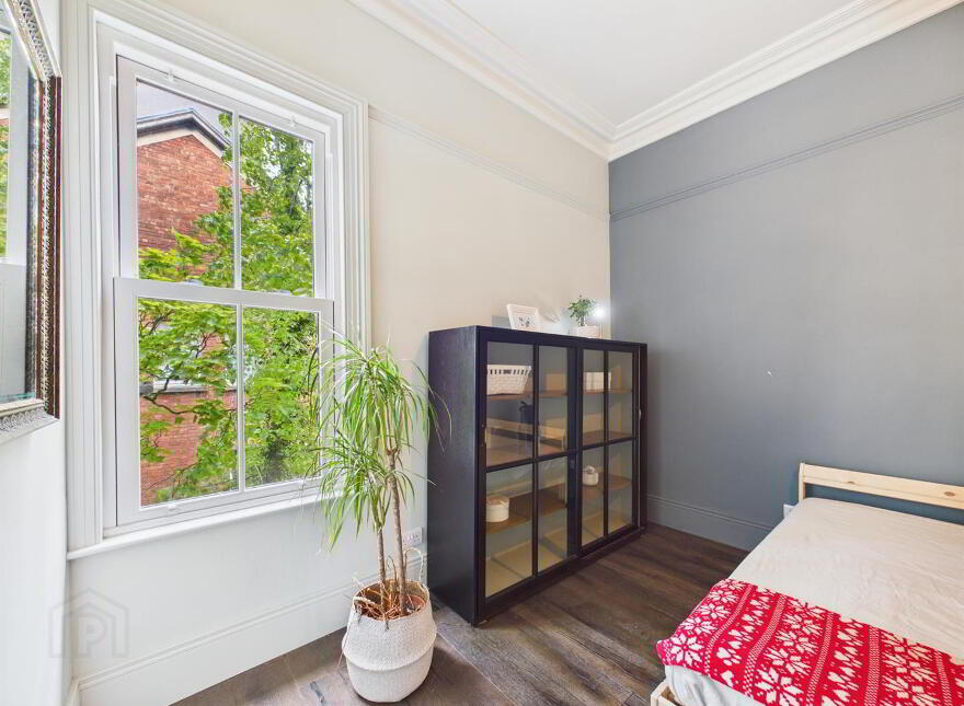 Apt 8 'L'Academie', 14 College Gardens, Belfast, BT9 6BQ