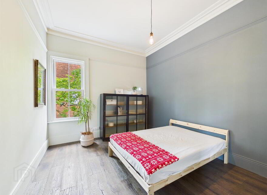 Apt 8 'L'Academie', 14 College Gardens, Belfast, BT9 6BQ