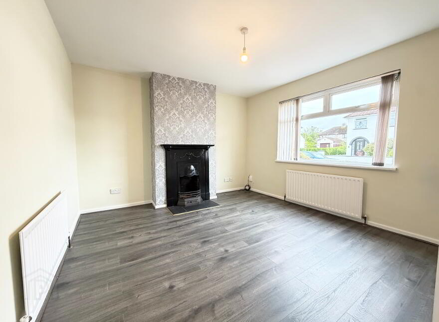 2 Deramore Avenue, Ballymena, BT43 7EE