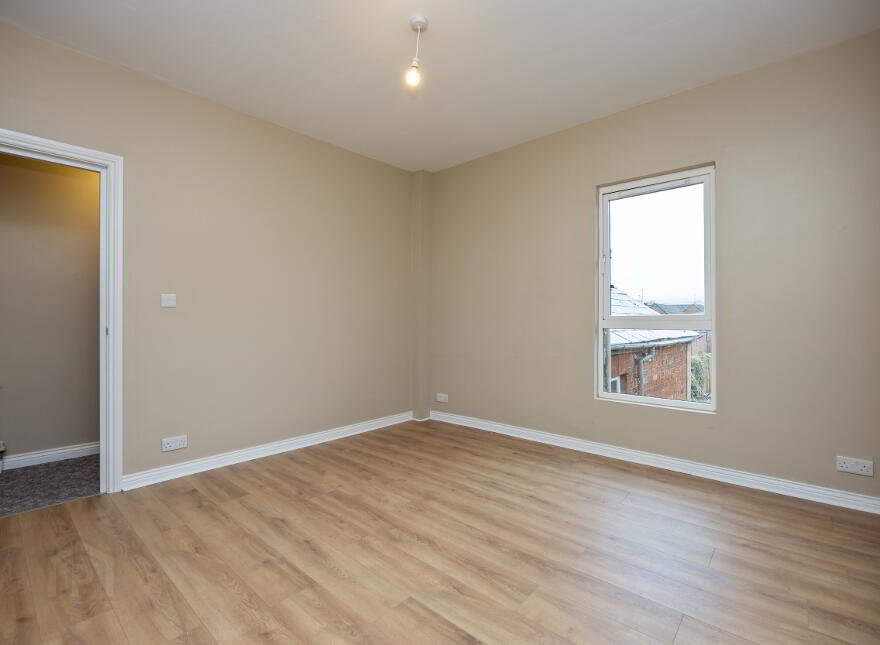 Apt 3, 482 Antrim Road, Belfast, BT15 5GT