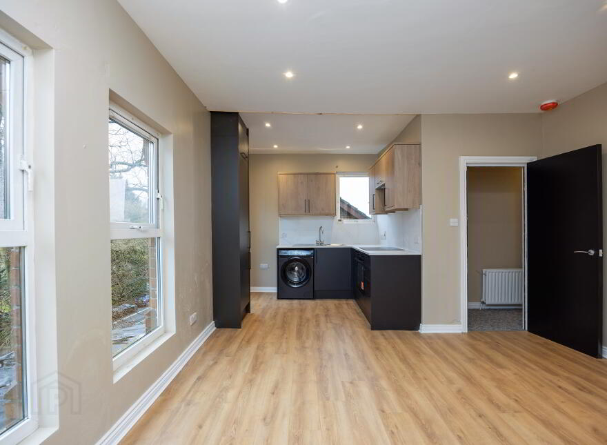 Apt 3, 482 Antrim Road, Belfast, BT15 5GT