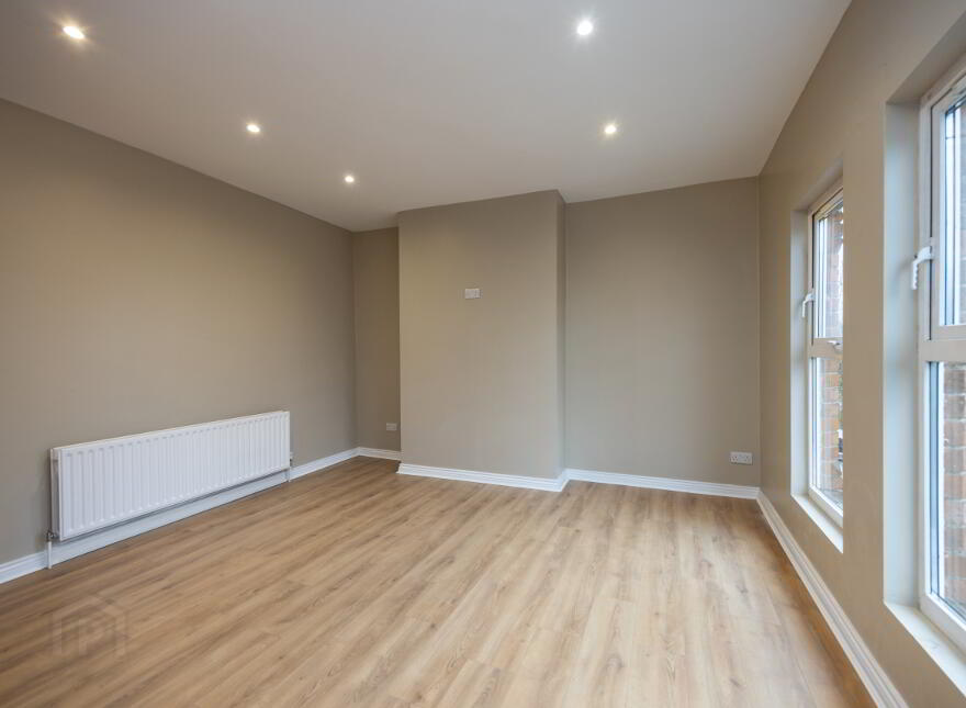 Apt 3, 482 Antrim Road, Belfast, BT15 5GT