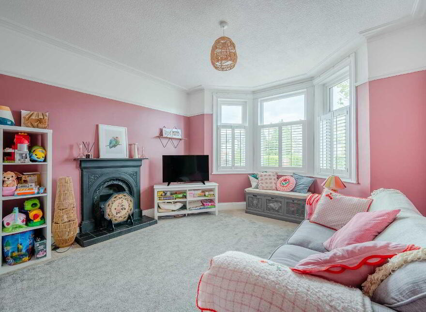 4 Groomsport Road, Bangor, BT20 5LN