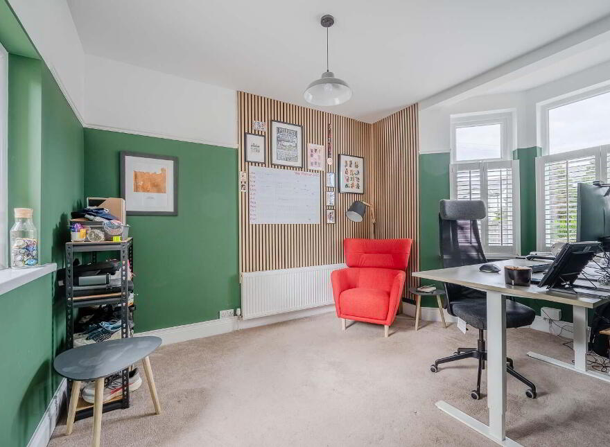 4 Groomsport Road, Bangor, BT20 5LN