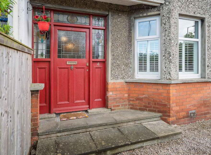 4 Groomsport Road, Bangor, BT20 5LN