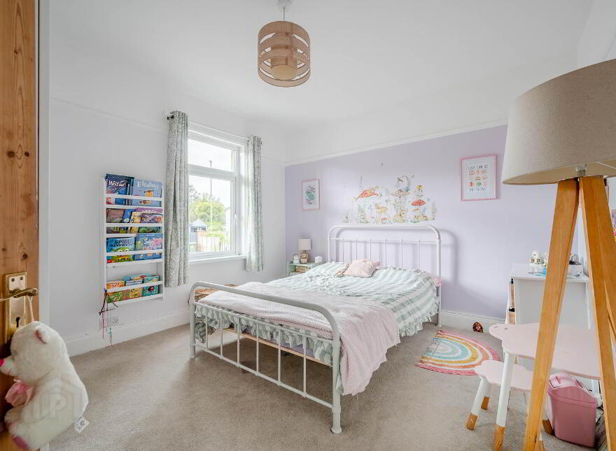 4 Groomsport Road, Bangor, BT20 5LN