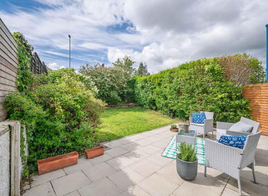 4 Groomsport Road, Bangor, BT20 5LN