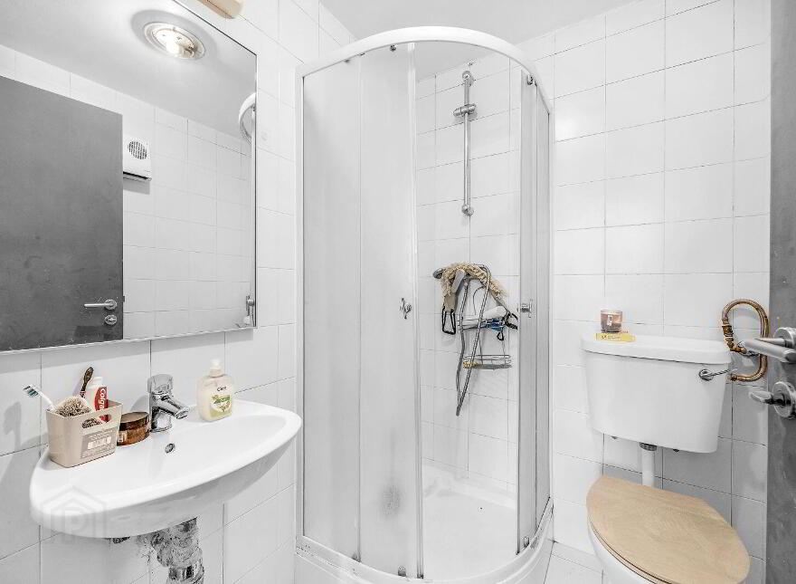Apartment 8 The Turnpike Ballymun, Ballymun, D11XT21