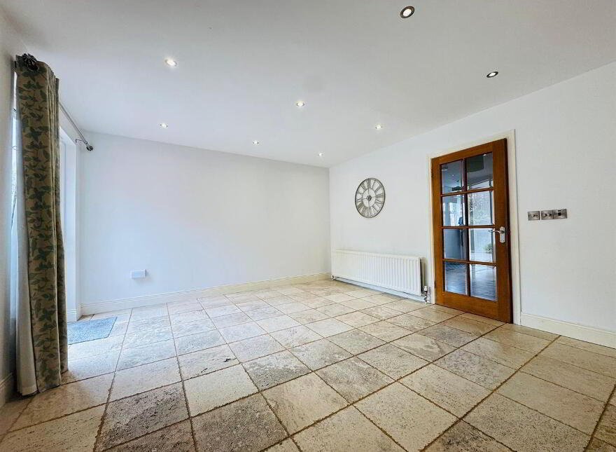 10 Tobar Glen, O'Neill Road, Newtownabbey, BT36 6UG