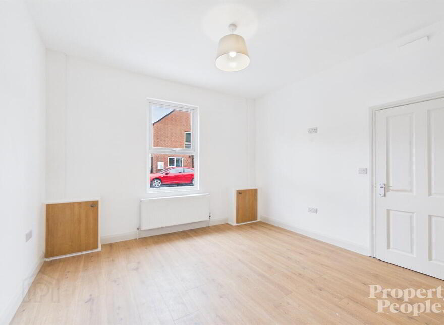 8 Harper Street, Belfast, BT5 4EN